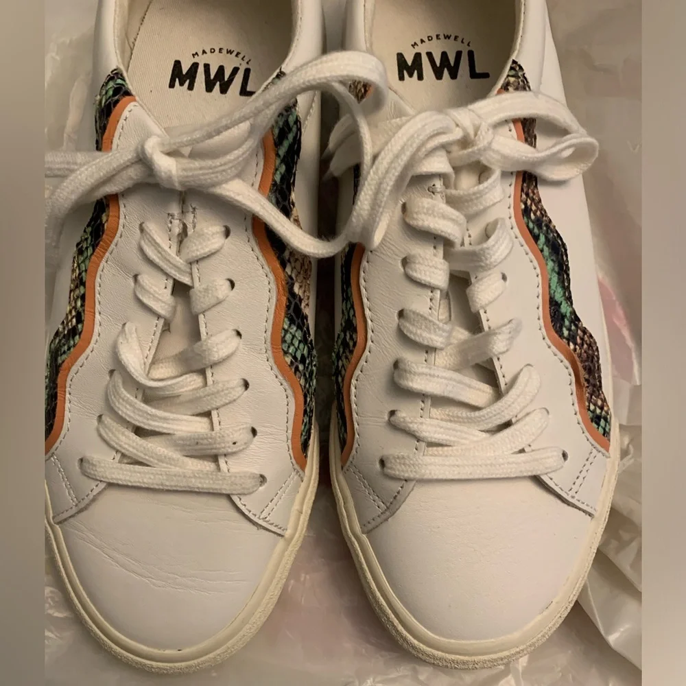 Madewell Sidewalk Low-Top Sneakers - Picture 6 of 8